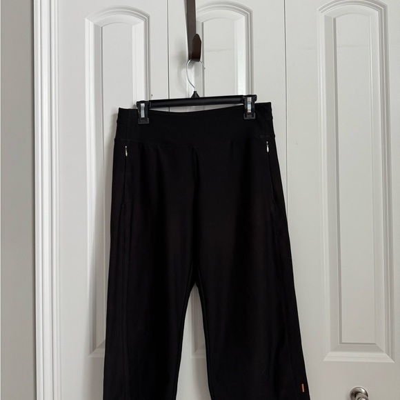 Lucy Black Loose Fit Wide Leg Cropped Leggings - Picture 2 of 8